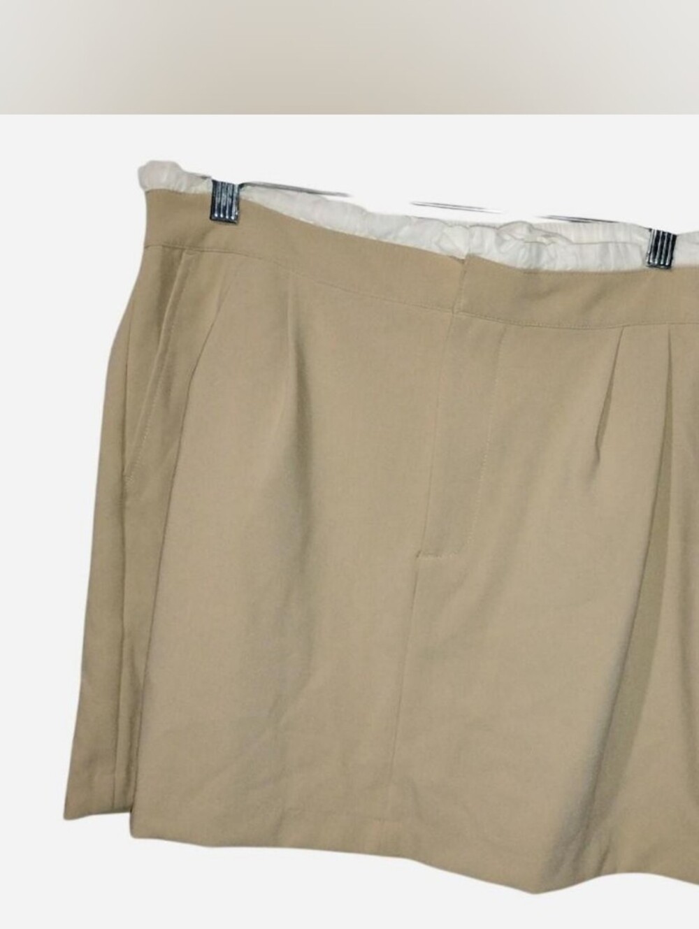 SO. Beige Boxy Skort / Pleated Skirt with Contrasting Elastic Waistband (Size XL